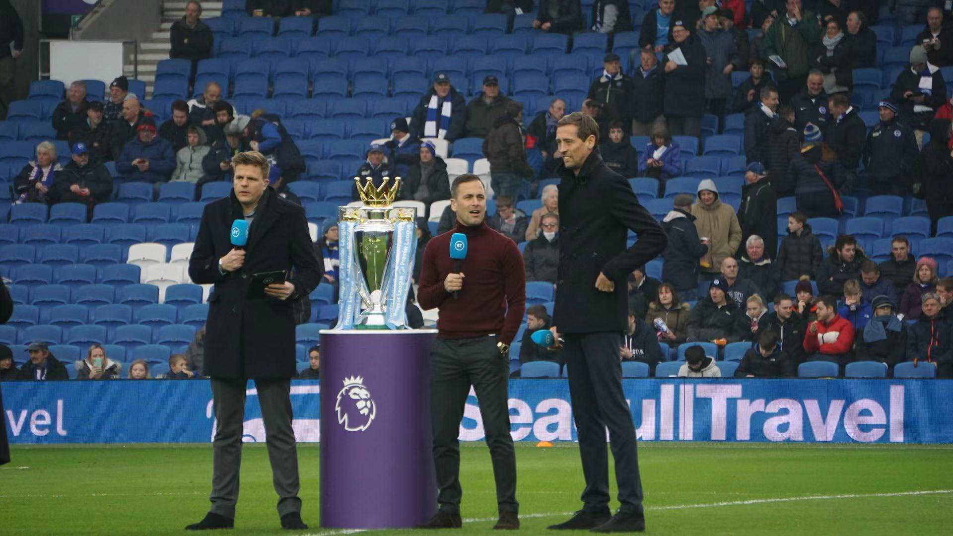 米兰的谈判 米兰的谈判